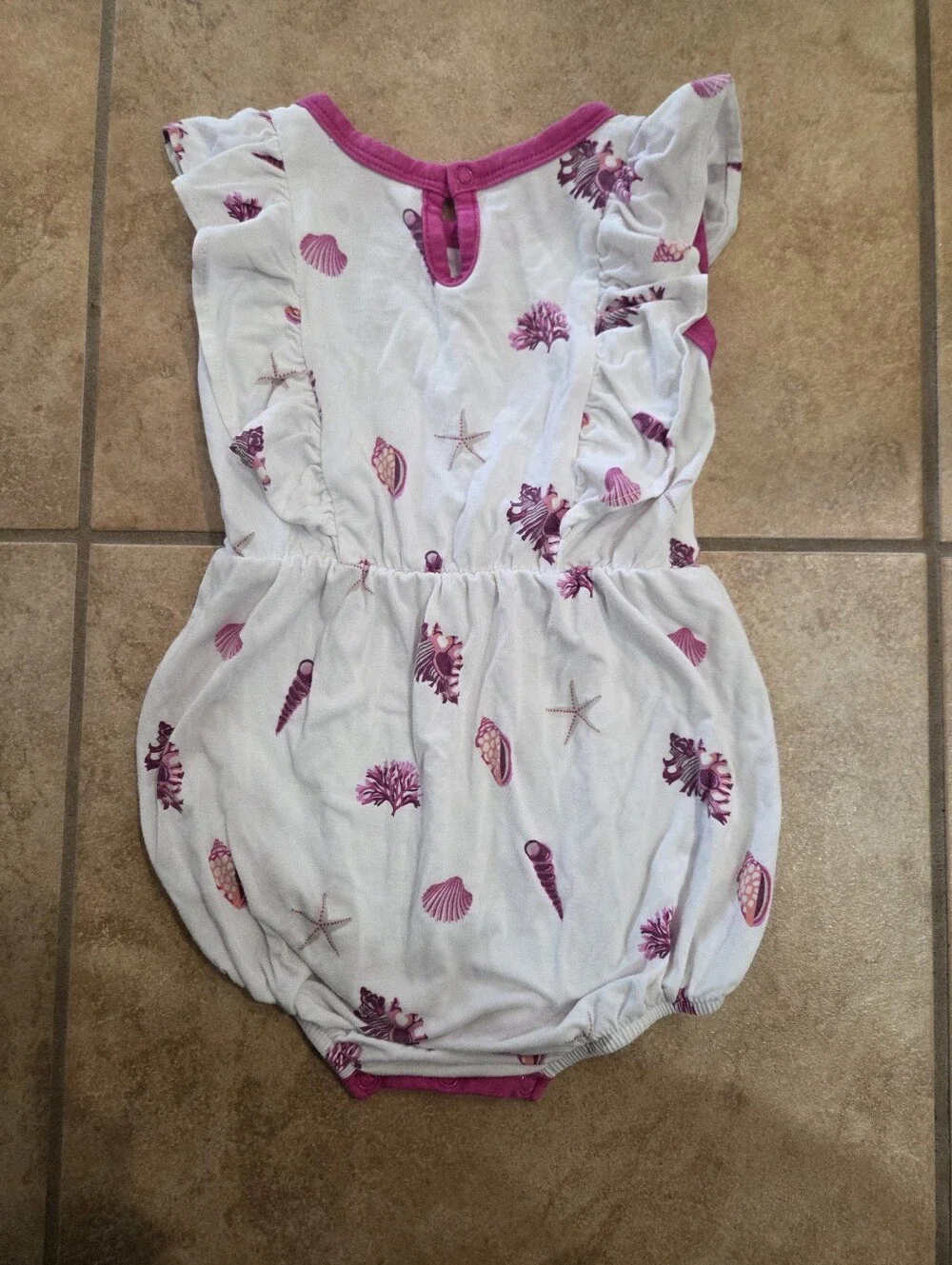 Kyte Baby Bubble Romper 6 - 12 Months Sea Shell Print RASPBERRY EUC